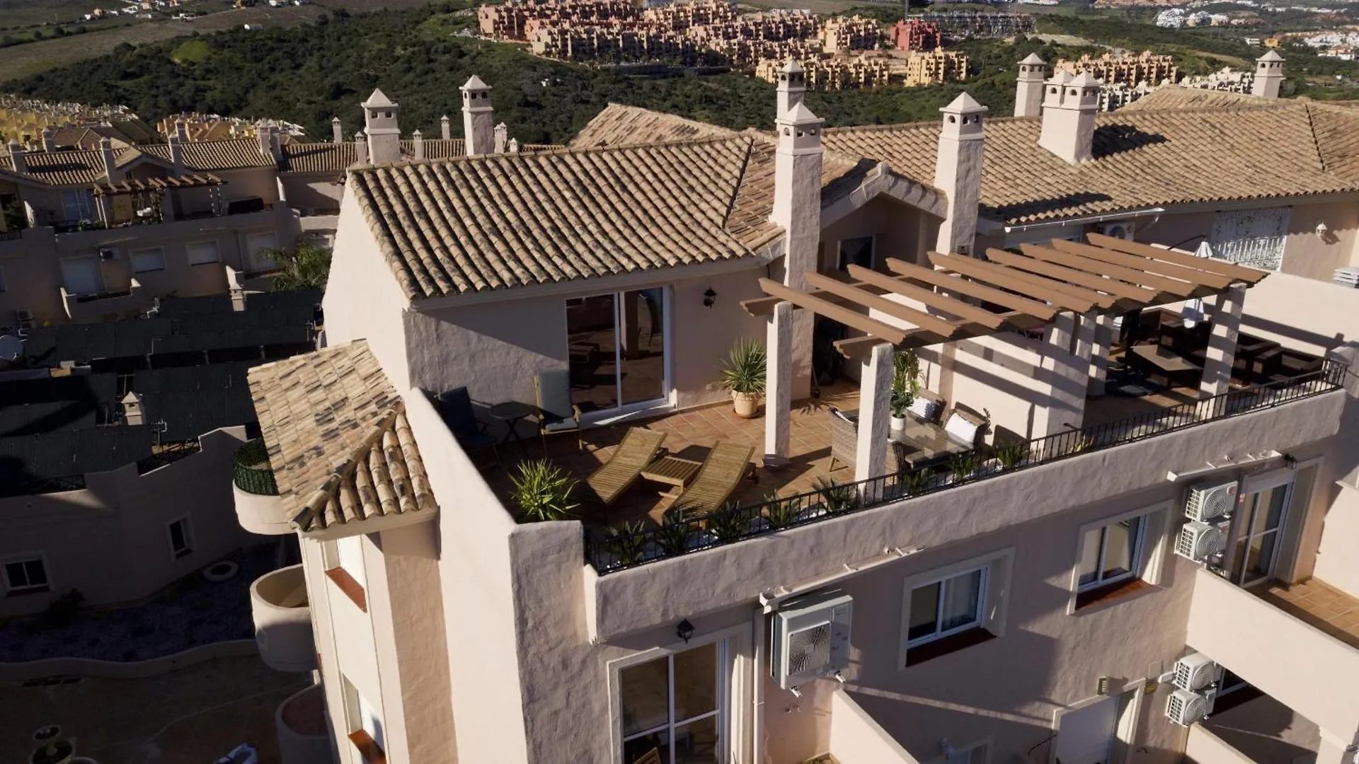 Luxurious 3 Bedroom Penthouse - Duquesa Fairways Manilva Apartment