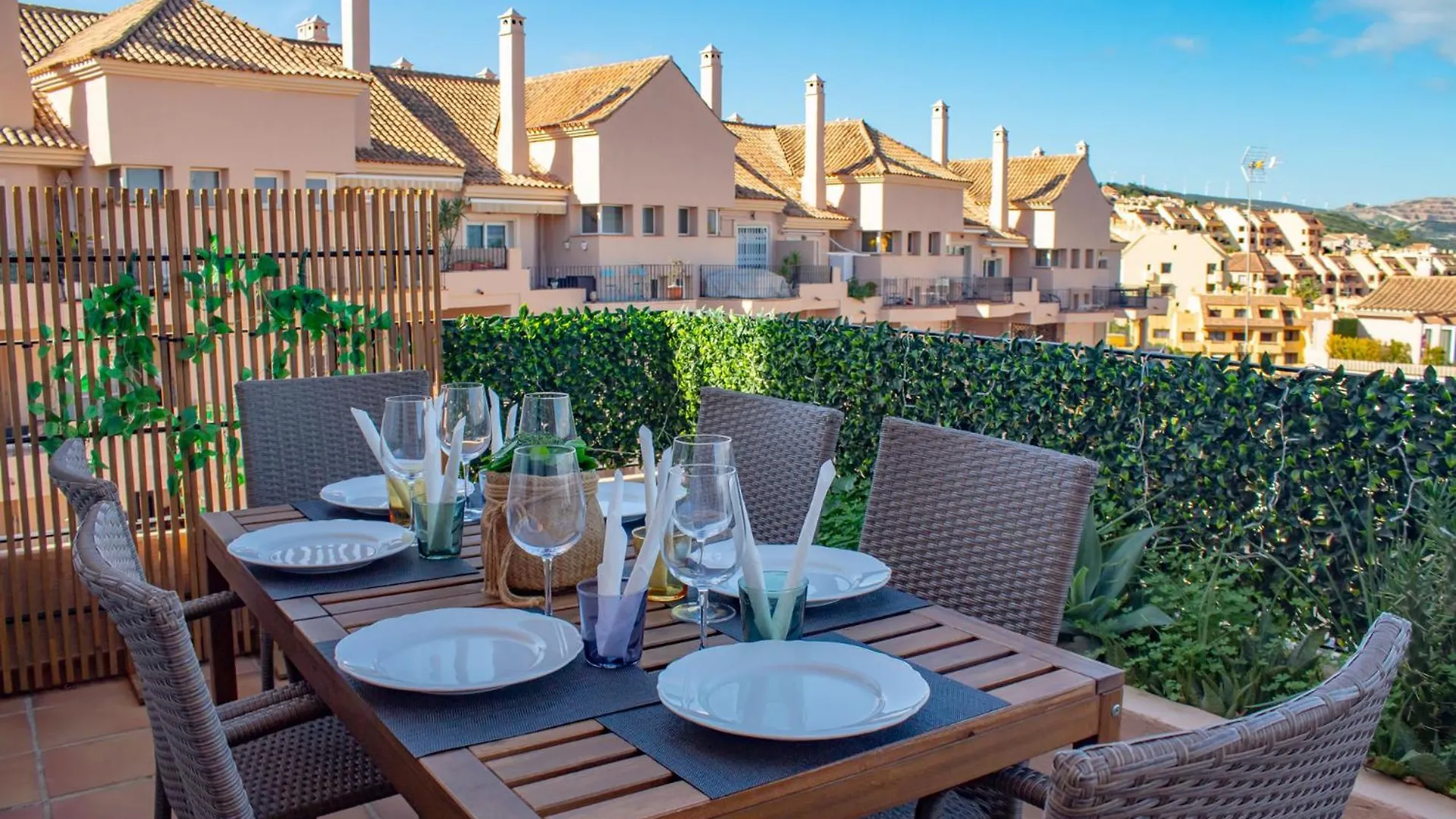 Luxurious 3 Bedroom Penthouse - Duquesa Fairways Manilva